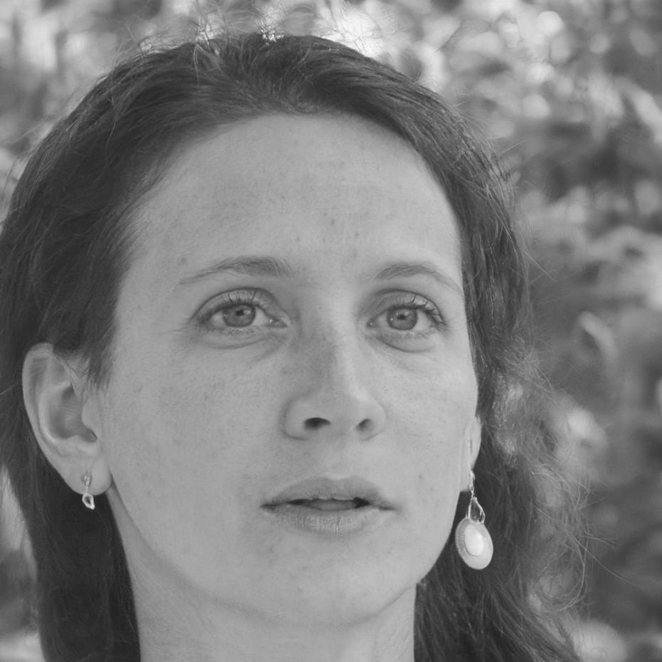 Saskia Toivonen leading technical discussion